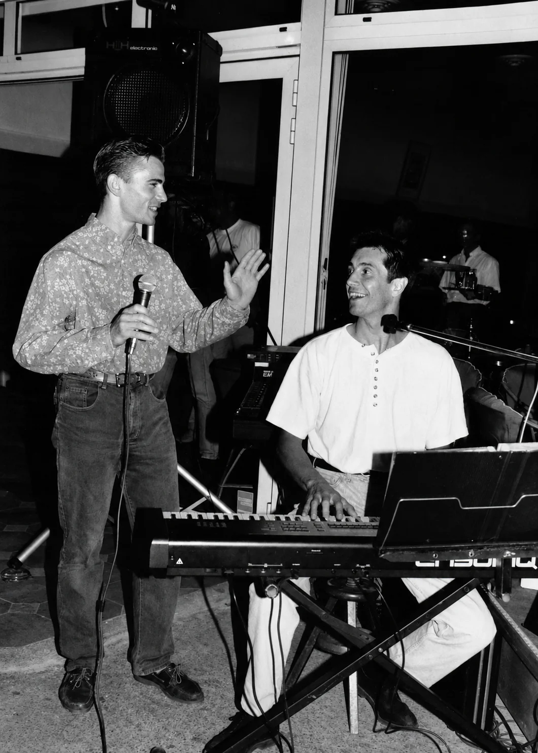 Papylou chanteur dans les années 90 avec Vincent